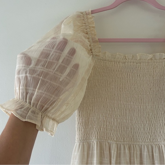 Moon River Cream Smocked Puff-Sleeve Tiered Maxi Dress - Picture 5 of 14